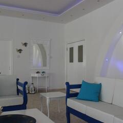 Отель Flokkas Hotel Apartments Кипр, Протарас - отзывы, цены и фото номеров - забронировать отель Flokkas Hotel Apartments онлайн комната для гостей фото 5