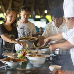 Отель MerPerle Hon Tam Resort гостиничный бар