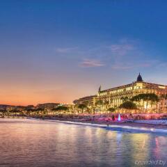 Отель Novotel Suites Cannes Centre пляж