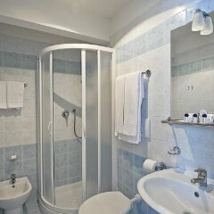 Отель Nazionale Hotel Италия, Венеция - 3 отзыва об отеле, цены и фото номеров - забронировать отель Nazionale Hotel онлайн ванная фото 2