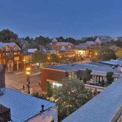 Отель Georgetown Suites балкон
