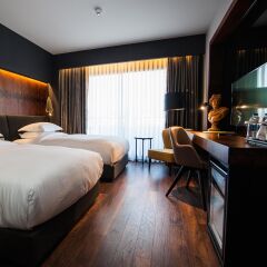 DoubleTree by Hilton Hotel Izmir Airport Турция, Измир - отзывы, цены и фото номеров - забронировать отель DoubleTree by Hilton Hotel Izmir Airport онлайн комната для гостей фото 2