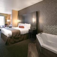 Отель Best Western Plus Rama Inn & Suites спа