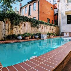 Отель 140 12th ST SE House 3 Bedrooms 2.5 Bathrooms Apts США, Вашингтон - отзывы, цены и фото номеров - забронировать отель 140 12th ST SE House 3 Bedrooms 2.5 Bathrooms Apts онлайн бассейн