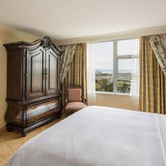 Отель Victoria Marriott Inner Harbour Канада, Виктория - отзывы, цены и фото номеров - забронировать отель Victoria Marriott Inner Harbour онлайн комната для гостей фото 2