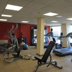 Отель DoubleTree by Hilton Bethesda - Washington D.C. фитнесс-зал