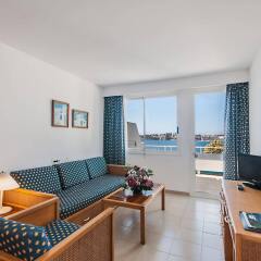 Отель Aparthotel Ponent Mar комната для гостей