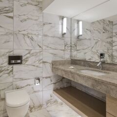 Renaissance Polat Istanbul Hotel Стамбул ванная