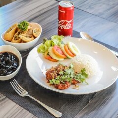 Отель Crystal Suites Suvarnabhumi Airport Бангкок гостиничный бар