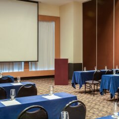 Отель Fiesta Inn Cancun Las Americas Мексика, Канкун - 1 отзыв об отеле, цены и фото номеров - забронировать отель Fiesta Inn Cancun Las Americas онлайн помещение для мероприятий