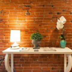 Отель Modernized Dc Rowhome In City-Center Вашингтон в номере