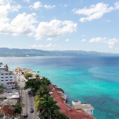 Отель Sunset Beach Studio At Montego Bay Club Resort Ямайка, Монтего-Бей - отзывы, цены и фото номеров - забронировать отель Sunset Beach Studio At Montego Bay Club Resort онлайн пляж фото 2
