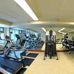 Отель Hilton Garden Inn Arlington/Courthouse Plaza фитнесс-зал фото 2