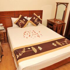 The World Inn Hotel And Travel Ханой сейф в номере