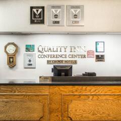 Отель Quality Inn & Conference Center Franklin банкомат