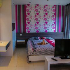 Апартаменты The Gallery Jomtien Beach Apartment Паттайя комната для гостей фото 5