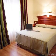 Royal Eagle Hotel комната для гостей фото 2