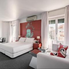Отель Room Mate Laura Испания, Мадрид - отзывы, цены и фото номеров - забронировать отель Room Mate Laura онлайн комната для гостей фото 5