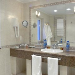 Гостиница Эмона в Тольятти 4 отзыва об отеле, цены и фото номеров - забронировать гостиницу Эмона онлайн ванная