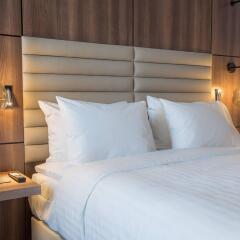 AC Hotel by Marriott Stockholm Ulriksdal Солна комната для гостей фото 2