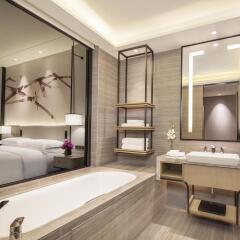 DoubleTree by Hilton Hotel Shenzhen Longhua ванная