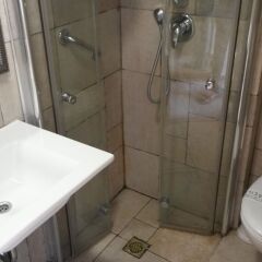 Palatin Hotel Jerusalem Израиль, Иерусалим - 9 отзывов об отеле, цены и фото номеров - забронировать отель Palatin Hotel Jerusalem онлайн ванная фото 2