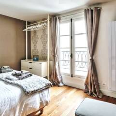 Отель Love Nest in Saint Germain Париж комната для гостей