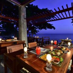 Отель Sai Daeng Resort питание фото 3
