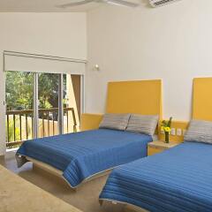 Hotel Ixzi Plus комната для гостей