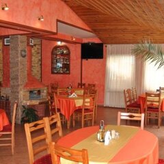 Отель Family Hotel Shoky Болгария, Чепеларе - отзывы, цены и фото номеров - забронировать отель Family Hotel Shoky онлайн питание