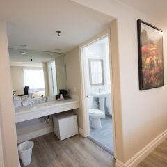 Отель Wilshire Crest Hotel США, Лос-Анджелес - отзывы, цены и фото номеров - забронировать отель Wilshire Crest Hotel онлайн ванная фото 2