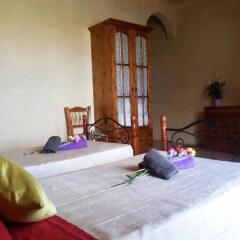 Отель Narcisa Farmhouse B&B спа