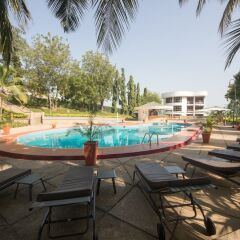 Отель Volta Hotel Akosombo Гана, Акосомбо - отзывы, цены и фото номеров - забронировать отель Volta Hotel Akosombo онлайн бассейн