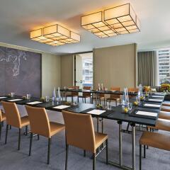 Отель Four Seasons Hotel Toronto Канада, Торонто - отзывы, цены и фото номеров - забронировать отель Four Seasons Hotel Toronto онлайн помещение для мероприятий фото 2