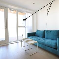 Апартаменты 1 Bedroom Apartment With Balcony in Greenwich комната для гостей фото 3
