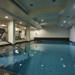 Отель Avalon Courtyard Residence Suites бассейн фото 2