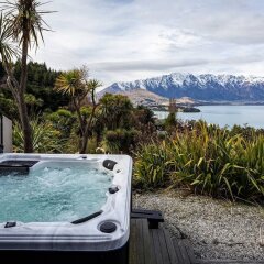 Alpine Gold With Incredible Lake Views SPA in Queenstown, New Zealand from 417$, photos, reviews - zenhotels.com pool