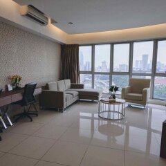 Upper View Regalia Hotel in Kuala Lumpur, Malaysia from 36$, photos, reviews - zenhotels.com guestroom