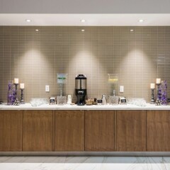 Отель National Hotel and Suites Ottawa, an Ascend Collection Hotel Канада, Оттава - отзывы, цены и фото номеров - забронировать отель National Hotel and Suites Ottawa, an Ascend Collection Hotel онлайн питание фото 2