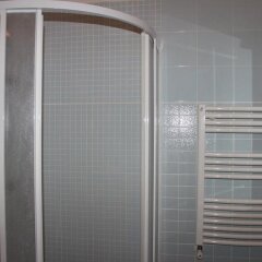 Отель B&B Pompei Welcome Италия, Помпеи - отзывы, цены и фото номеров - забронировать отель B&B Pompei Welcome онлайн ванная фото 2