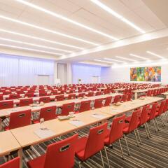 Отель Crowne Plaza Copenhagen Towers парковка