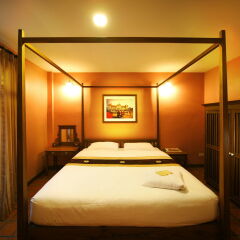 Отель Siamese Views Lodge Бангкок сауна