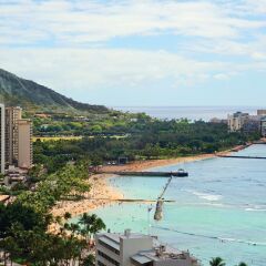 Отель Waikiki Beachcomber by Outrigger пляж