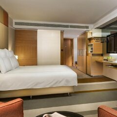 Отель Swissotel The Bosphorus Istanbul сейф в номере