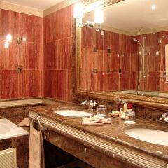 Отель Grande Real Santa Eulalia Resort & Spa Португалия, Албуфейра - 1 отзыв об отеле, цены и фото номеров - забронировать отель Grande Real Santa Eulalia Resort & Spa онлайн ванная фото 2