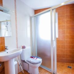 Отель Retreat Serviced Apartments Непал, Катманду - отзывы, цены и фото номеров - забронировать отель Retreat Serviced Apartments онлайн ванная