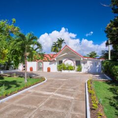 Отель Paradise Ambiance Villa парковка