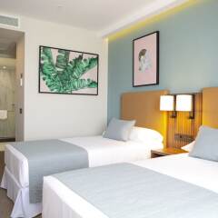 Hotel RIU Plaza Espana комната для гостей фото 4
