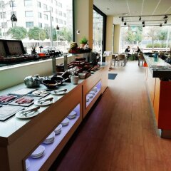 Отель Aura Park Fira Barcelona Испания, Оспиталет-де-Льобрегат - 1 отзыв об отеле, цены и фото номеров - забронировать отель Aura Park Fira Barcelona онлайн питание фото 3