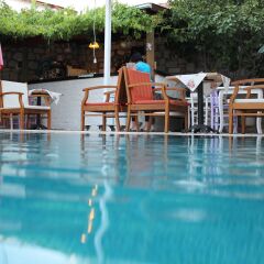 Отель Alacati Asmali Konak Otel Чешме с домашними животными